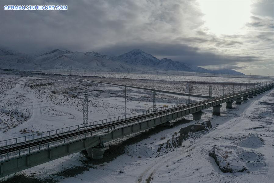 CHINA-QINGHAI-GOLMUD-DUNHUANG-GOLMUD RAILWAY-OPERATION (CN)