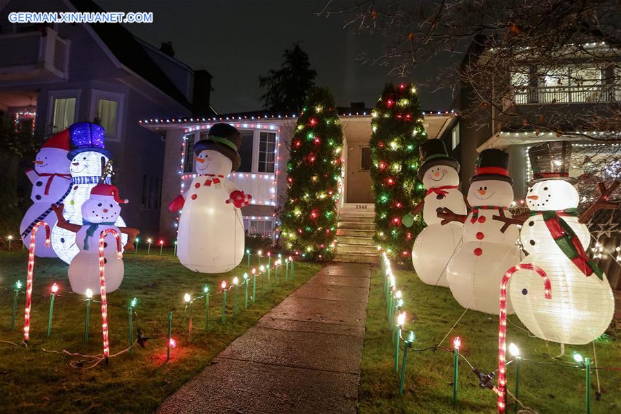 CANADA-VANCOUVER-CHRISTMAS-HOUSE DECORATION 