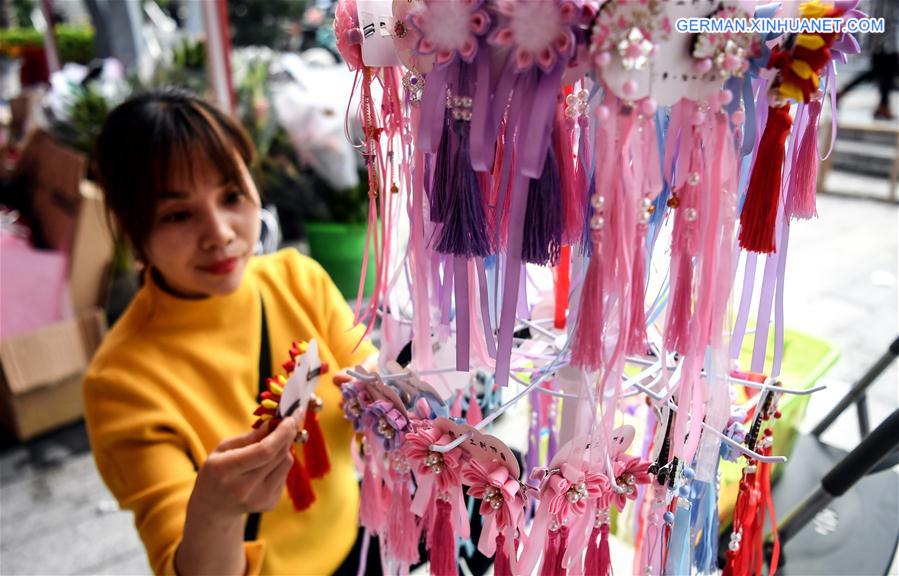 CHINA-GUANGXI-NANNING-TOURISM-NEW YEAR-SHOPPING FESTIVAL (CN)