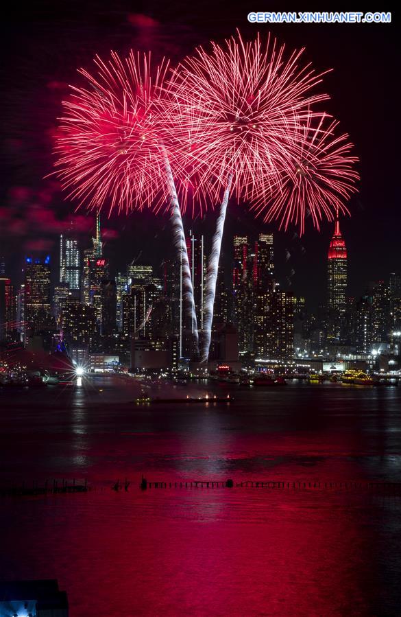 U.S.-NEW YORK-CHINA-LUNAR NEW YEAR-FIREWORKS