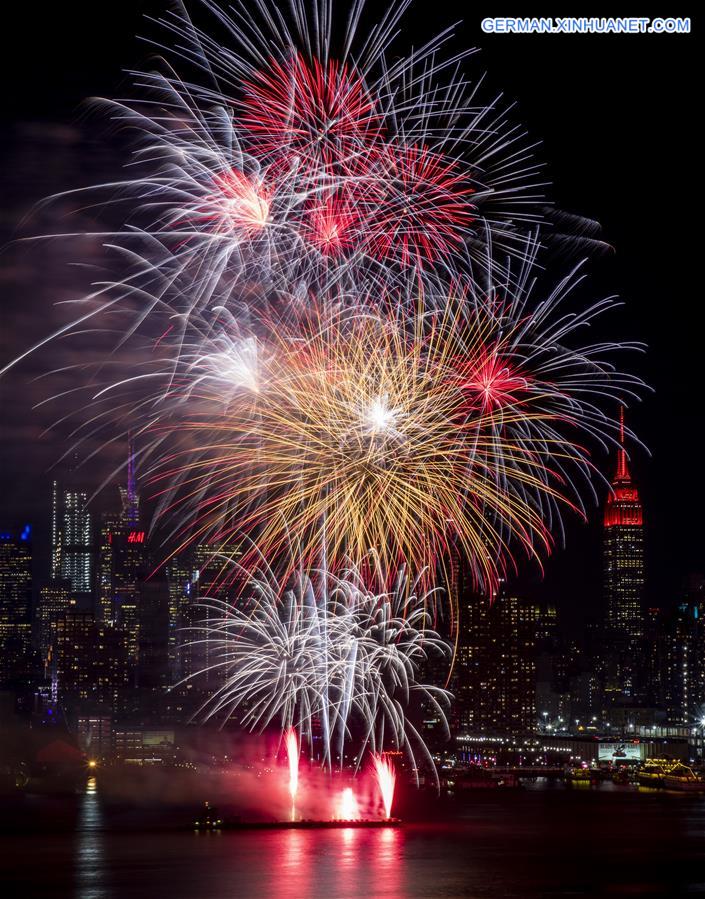 U.S.-NEW YORK-CHINA-LUNAR NEW YEAR-FIREWORKS