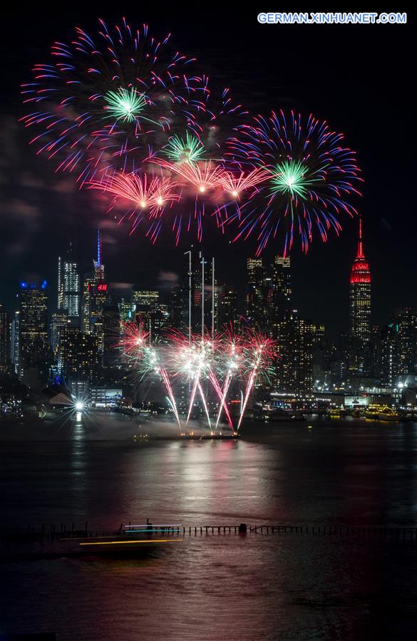 U.S.-NEW YORK-CHINA-LUNAR NEW YEAR-FIREWORKS