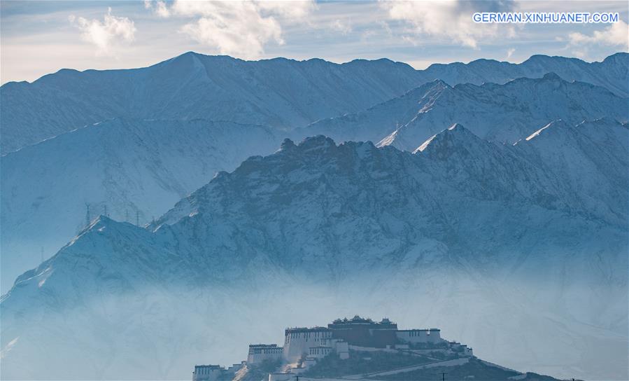 CHINA-TIBET-LHASA-SNOW SCENERY (CN)