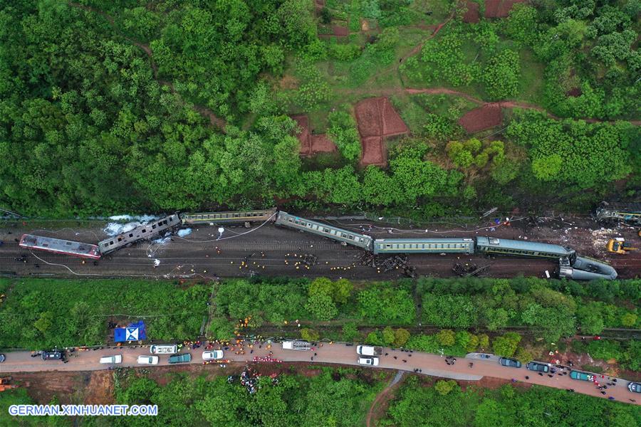 CHINA-HUNAN-CHENZHOU-TRAIN DERAILMENT (CN)