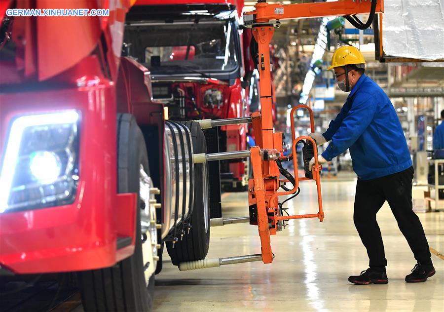 CHINA-SHAANXI-HEAVY-DUTY TRUCKS-PRODUCTION-RESUMPTION(CN)