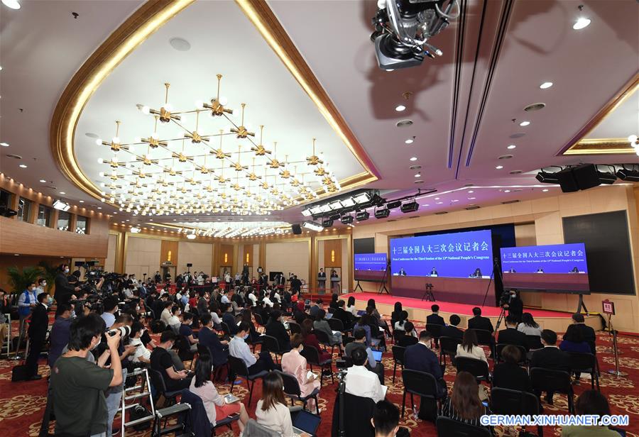 (TWO SESSIONS)CHINA-BEIJING-PREMIER-PRESS CONFERENCE (CN)