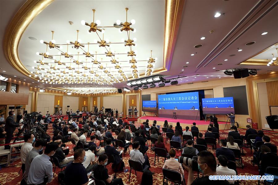 (TWO SESSIONS)CHINA-BEIJING-PREMIER-PRESS CONFERENCE (CN)