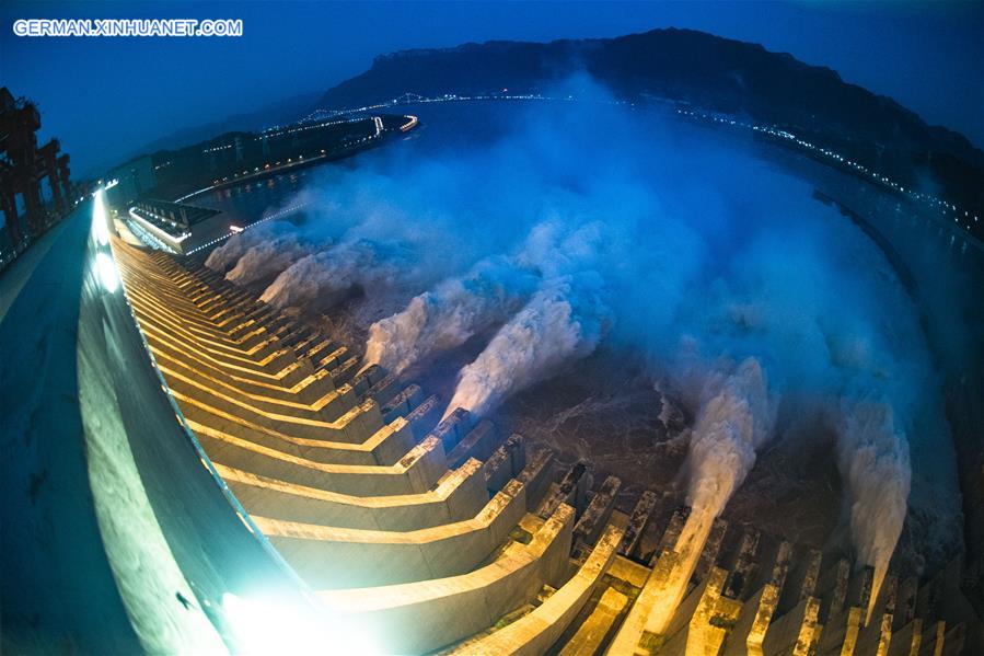 CHINA-HUBEI-YANGTZE RIVER-THREE GORGES DAM-FLOODWATER-DISCHARGE (CN)