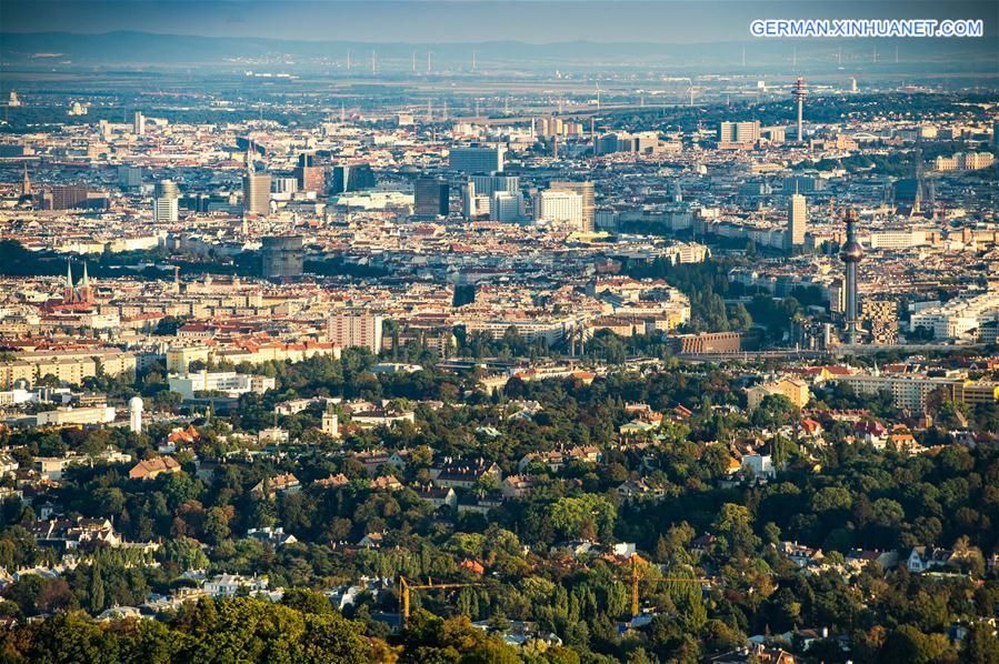 AUSTRIA-VIENNA-KAHLENBERG PANORAMIC VIEWING TERRACE-SCENERY