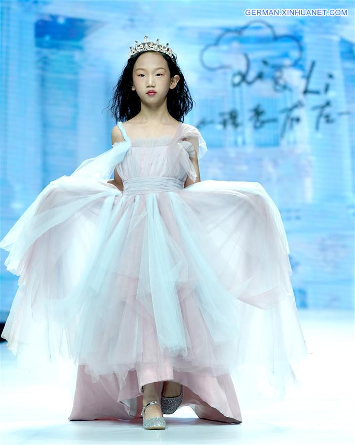 CHINA-ZHEJIANG-HANGZHOU-KIDS-FASHION WEEK (CN)