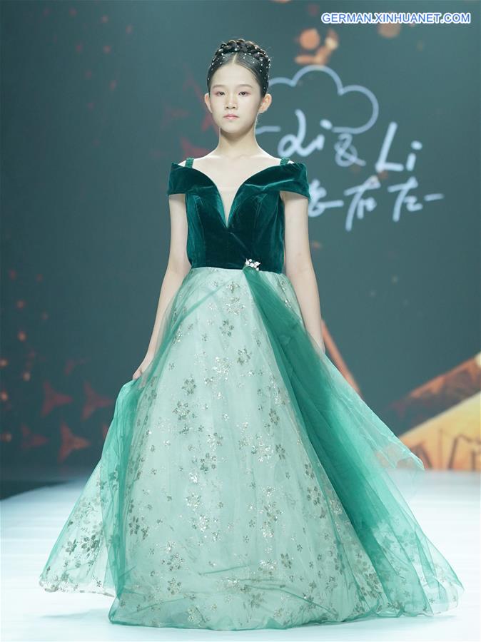 CHINA-ZHEJIANG-HANGZHOU-KIDS-FASHION WEEK (CN)