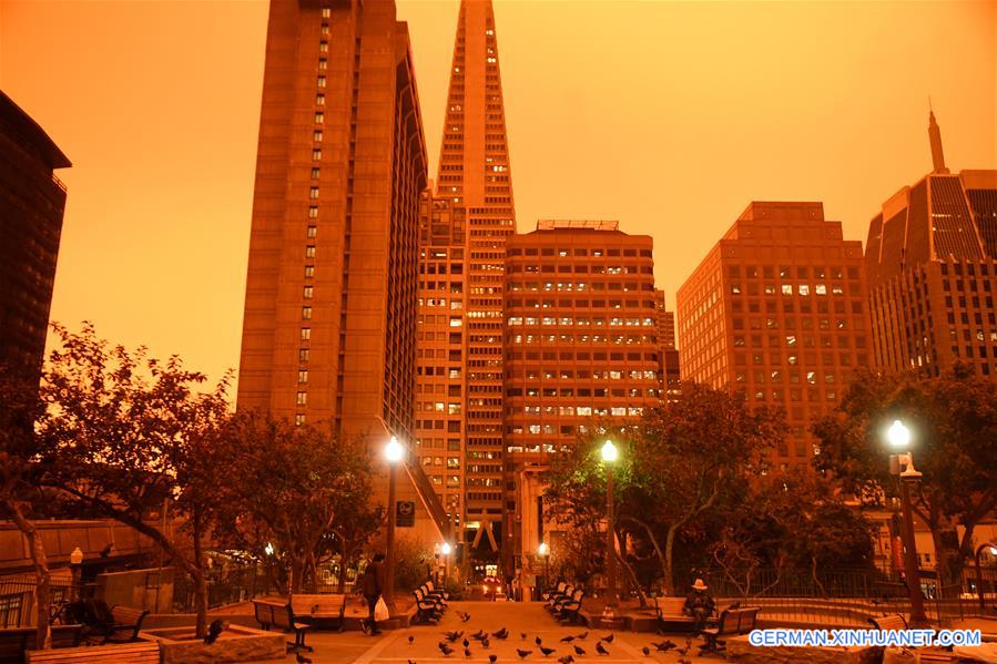 U.S.-SAN FRANCISCO-WILDFIRE-LIFE