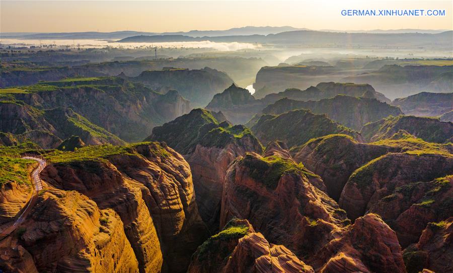 CHINA-SHAANXI-JINGBIAN-DANXIA LANDFORM (CN)