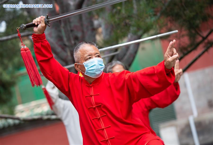(PORTRAITS)CHINA-CHONGYANG FESTIVAL-LIFE OF THE ELDERLY(CN)