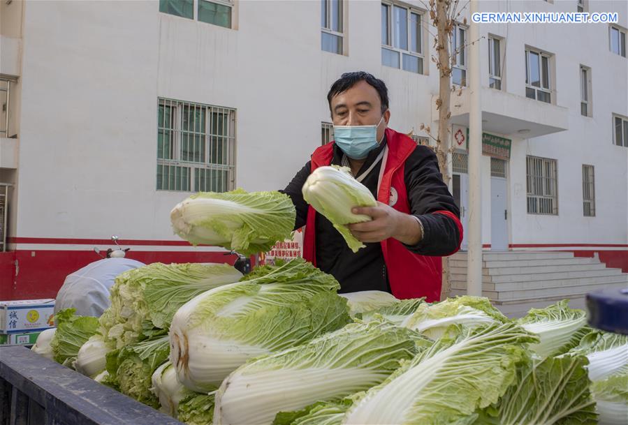 Xinhua Headlines: How China's Xinjiang is tackling new COVID-19 outbreak