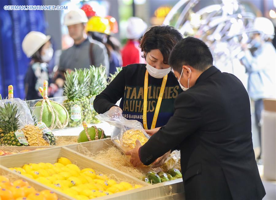 Xinhua Headlines: Multinational companies vote for China by flocking to Shanghai's import expo