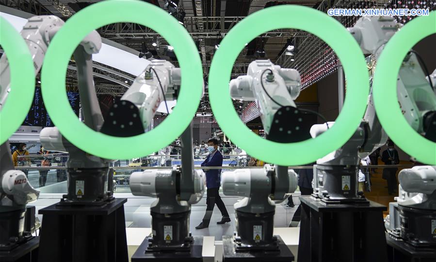 CHINA-SHANGHAI-CIIE-INTELLIGENT ROBOTS (CN)