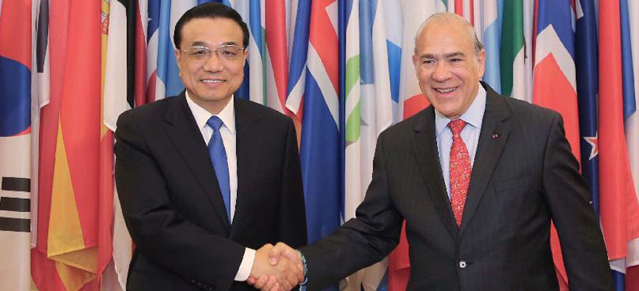 Li Keqiang trifft Generalsekretär der OECD