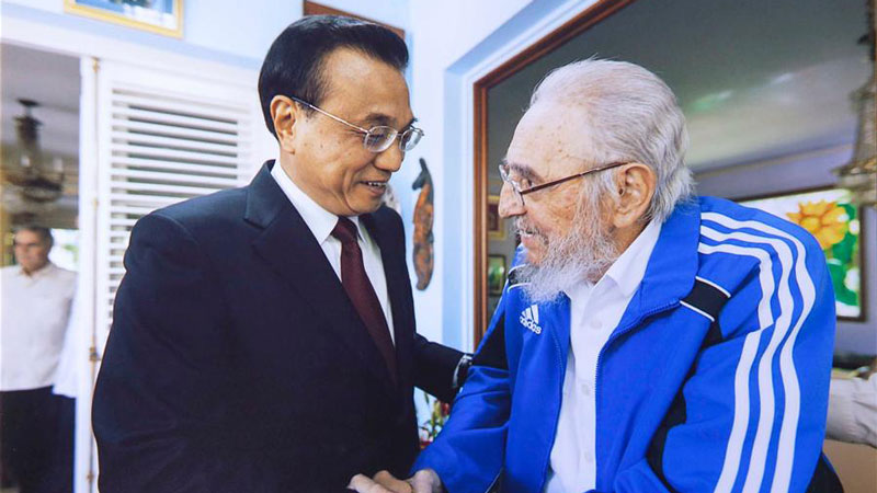 Li Keqiang besucht Fidel Castro in Havanna