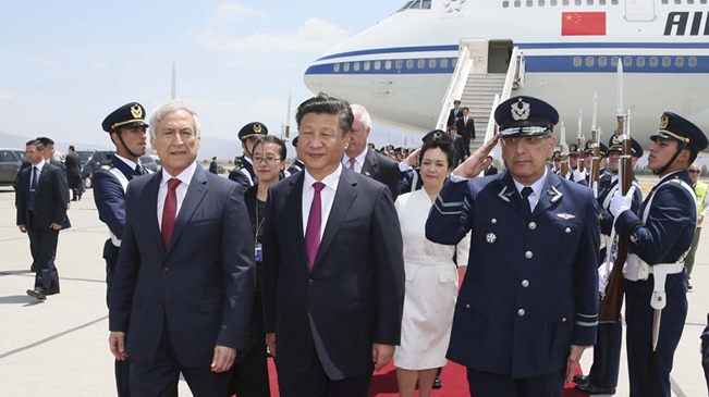 Xi Jinping trifft in Chile ein