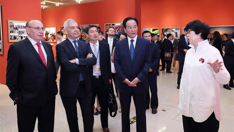Cai Mingzhao besucht BRICS Medien Gemeinsame Fotoausstellung