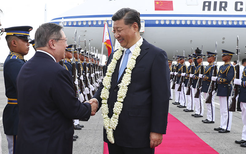 Xi Jinping trifft auf den Philippinen ein