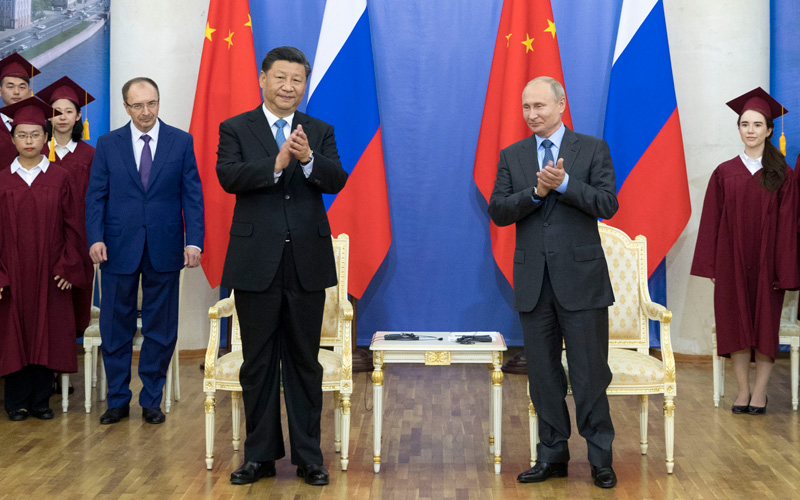 Chinesischer Staatspräsident erhält Ehrendoktorwürde der St. Petersburg State University