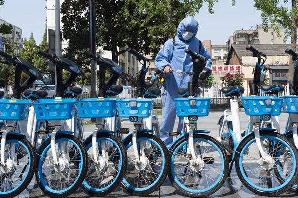 Unternehmen für gemeinsam genutzte Fahrräder in Xiangyang nehmen Geschäfte schrittweise wieder auf
