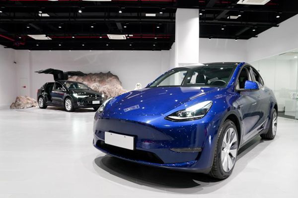 Tesla: Auslieferung für das in China hergestelltes Model Y beginnt