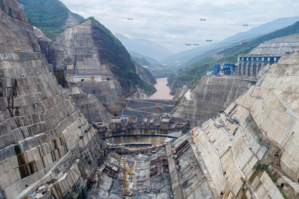 Chinas neues Mega-Wasserkraftwerk wird im Juli den Betrieb aufnehmen