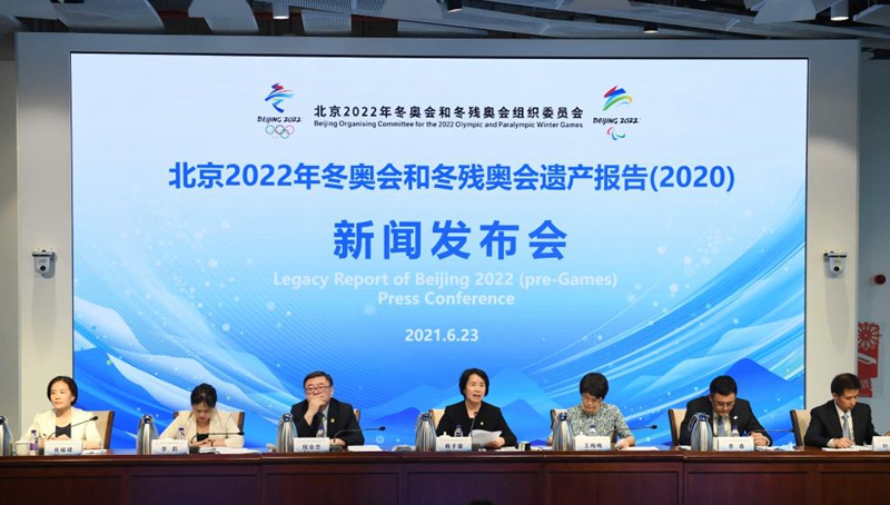 Pressekonferenz für zweisprachige Versionen vom Legacy Report der Olympischen Winterspiele Beijing 2022 abgehalten