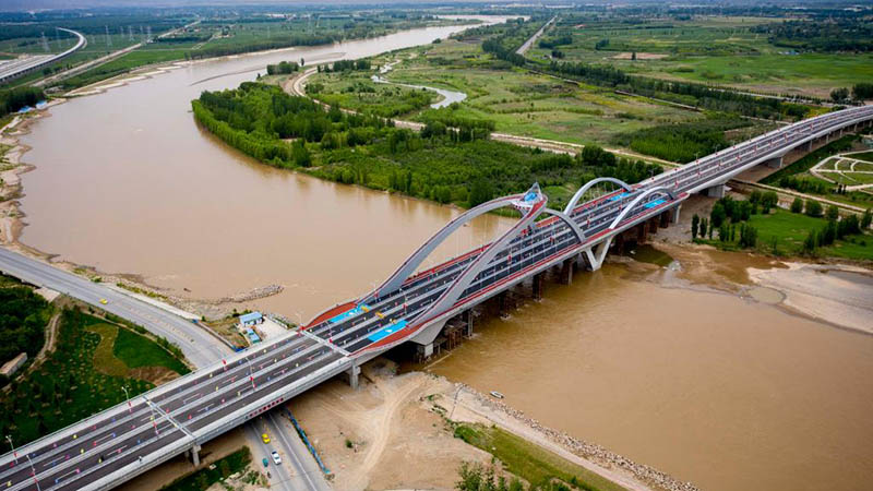 Gelbfluss-Brücke Weimin in Betrieb genommen
