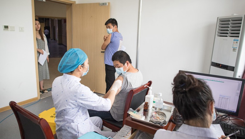 Zahl der in China verabreichten Impfdosen erreicht fast 1,3 Milliarden