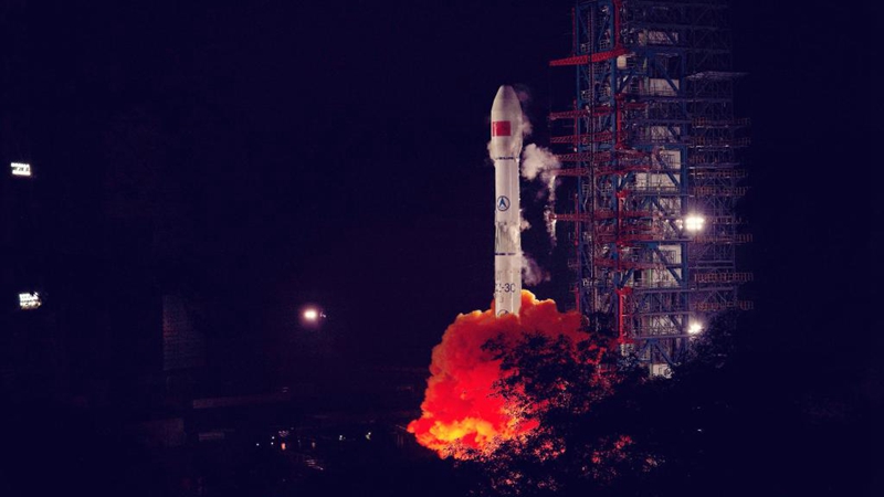 China startet neuen Relaissatelliten