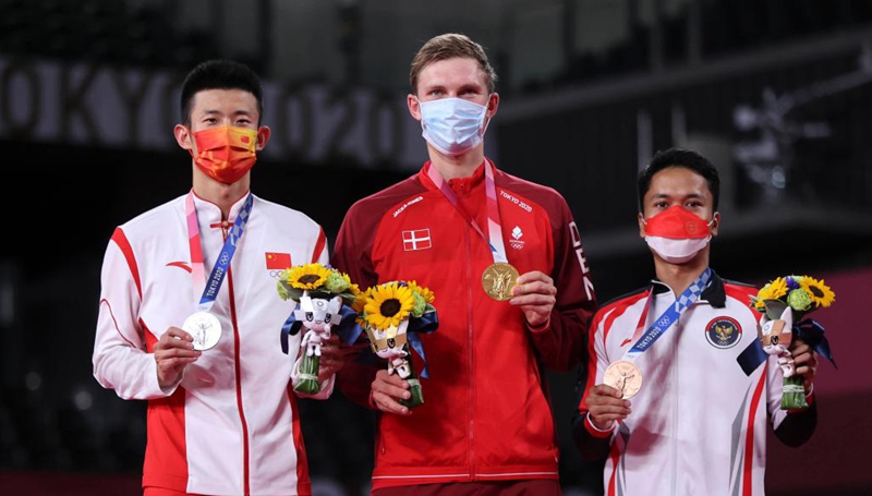 Axelsen aus Dänemark holt Gold im Badminton-Herreneinzel bei Olympischen Spielen in Tokio
