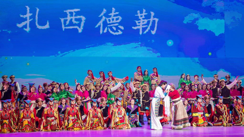 Große Gala zur Feier des 70. Jahrestags der friedlichen Befreiung Tibets findet in Lhasa statt
