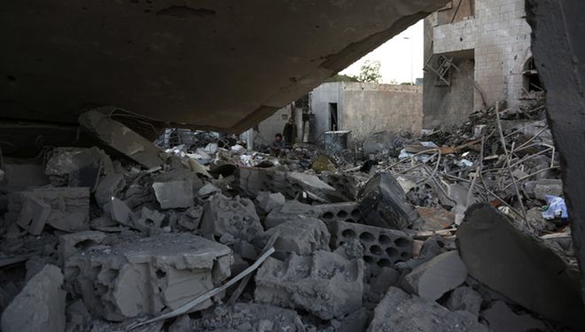 Fotoreportage: Mindestens zwölf Tote bei saudisch geführten Luftangriffen gegen Huthis im Jemen