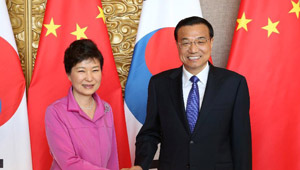 Li Keqiang trifft südkoreanische Präsidentin Park Geun-hye in Beijing
