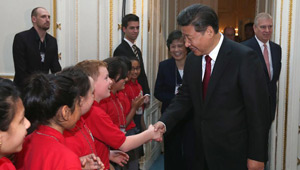 Xi Jinping nimmt an Eröffnungszeremonie der Konferenz der UK Konfuzius-Institute teil