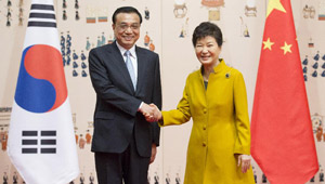 Li Keqiang führt Gespräche mit Präsidentin der Republik Korea Park Geun-hye