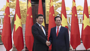 Xi Jinping führt Gespräche mit vietnamesischen Premierminister Nguyen Tan Dung in Hanoi