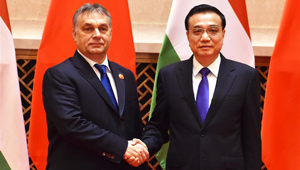 Li Keqiang trifft ungarischen Ministerpräsidenten Viktor Orbán