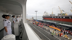 Lazarettschiff "Friedens-Arche" erreicht Peru für Freundschaftsbesuch