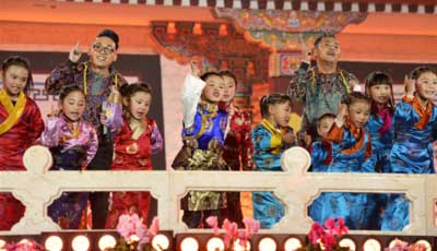 Tibetische Frühlingsfest-Web-Gala in Lhasa aufgenommen