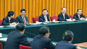 Zhang Dejiang nimmt an Gruppenberatung von Abgeordneten aus Jilin teil