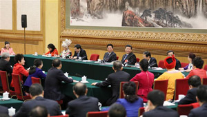 Xi Jinping nimmt an Gruppenberatung der Abgeordneten aus Hunan teil