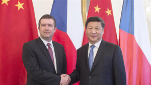 Xi Jinping trifft Vorsitzenden des Abgeordnetenkammers vom tschechischen Parlament