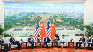Ministerpräsident Li blickt auf tieferes Vertrauen zwischen China und den USA