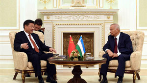 Xi Jinping führt Gespräche mit dem usbekischen Präsidenten in Tashkent