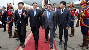 Li Keqiang trifft bei Ulaanbaatar ein